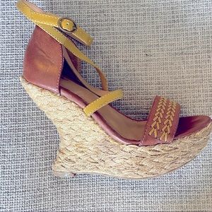 Mossimo sz 6 tan faux leather platform strappy sandals with woven  braided heel